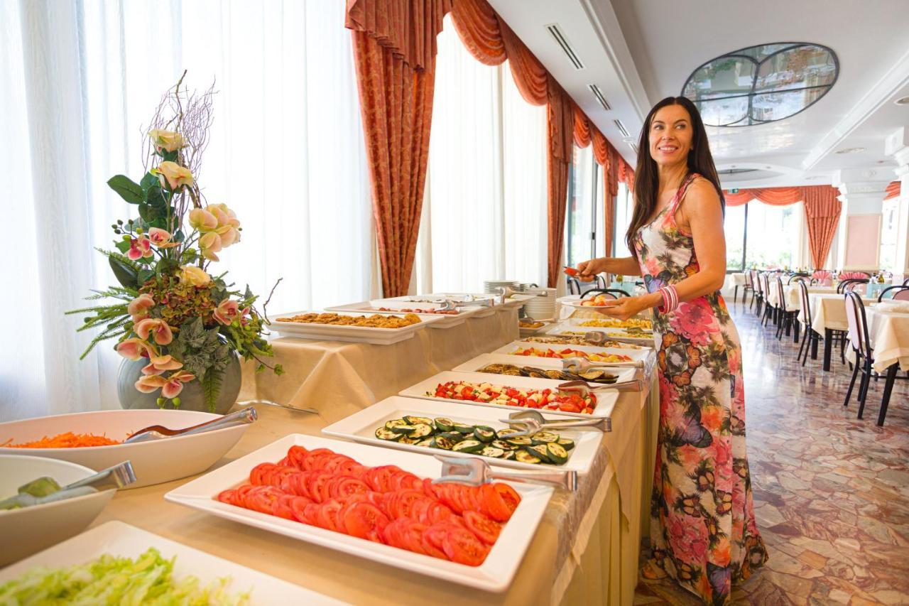 Hotel Pineta Беллария-Иджеа-Марина Экстерьер фото