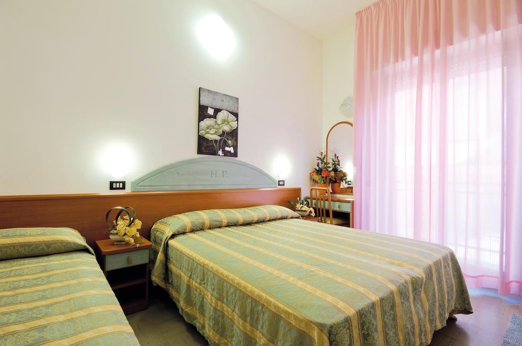 Hotel Pineta Беллария-Иджеа-Марина Номер фото